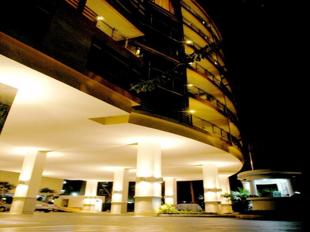Seven Place Executive Residences