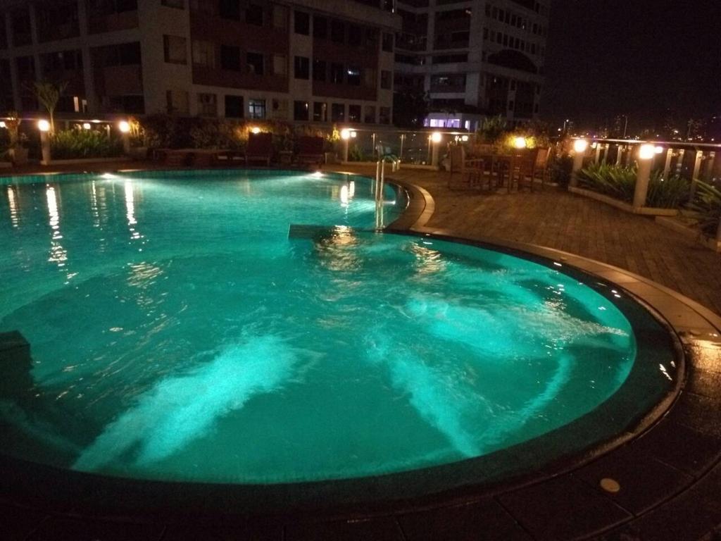 Seven Place Executive Residences Aparthotel 3*