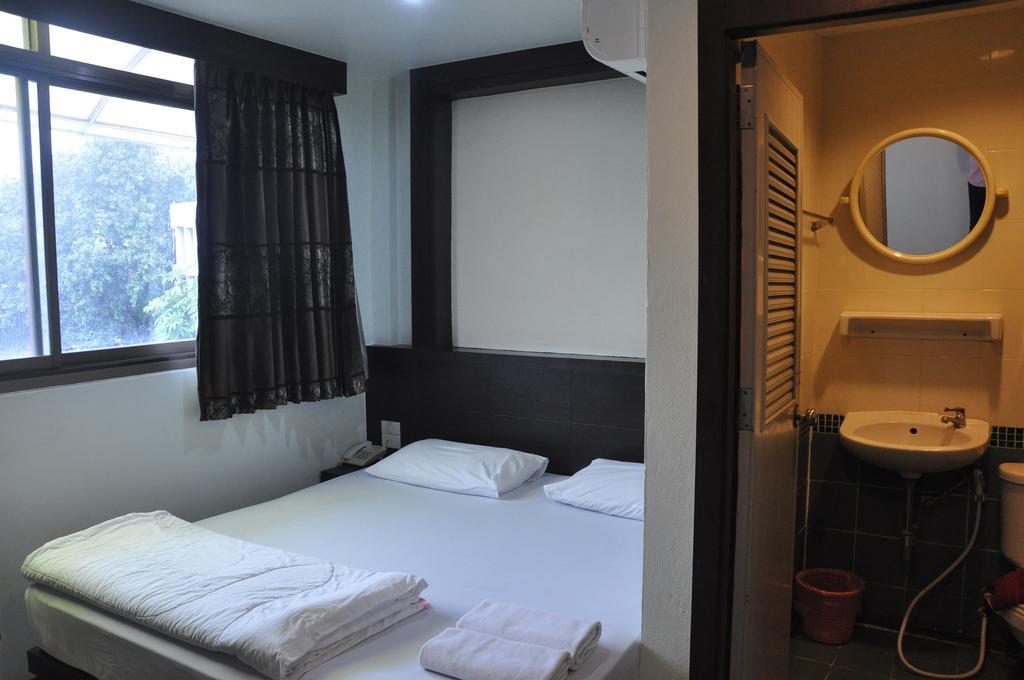Thara House Bangkok