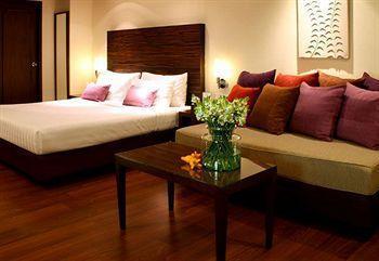 St. Hotel