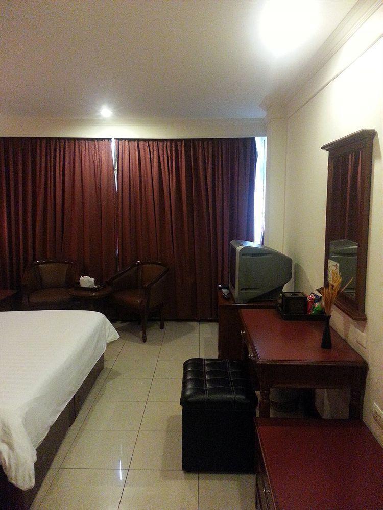 Top Sukhumvit Hotel Bangkok