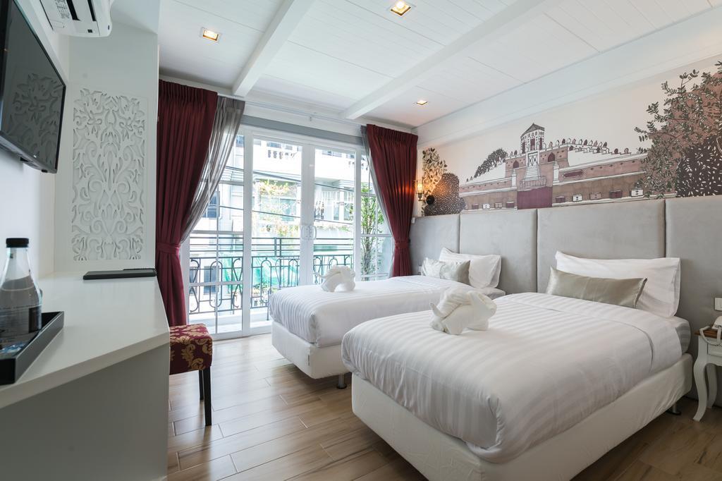 White Ivory Hotel 3*