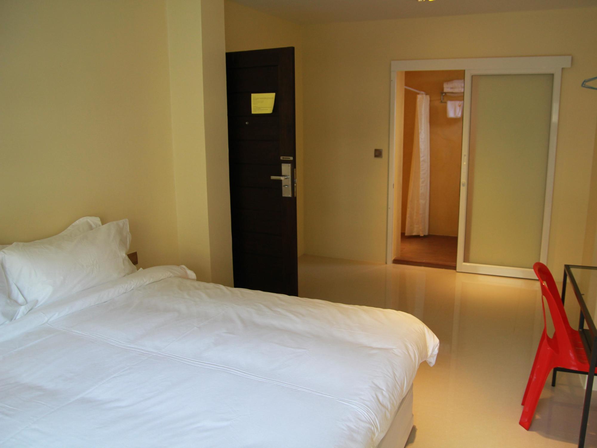Aubon Hostel *