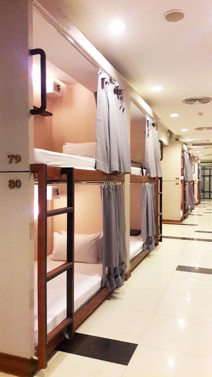 Bubble Space Hostel Bangkok