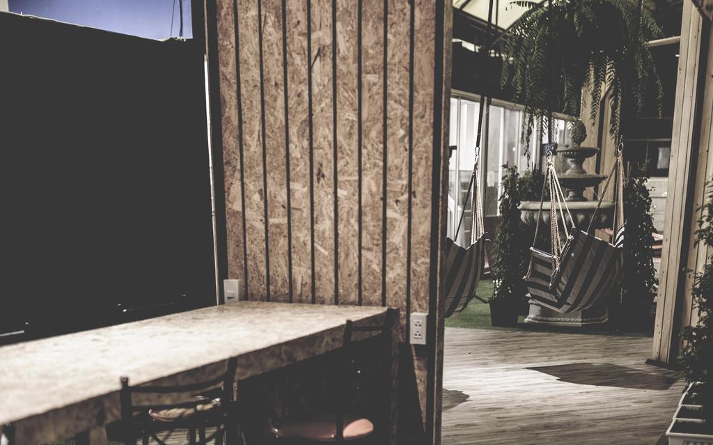Glur Watergate Hostel *
