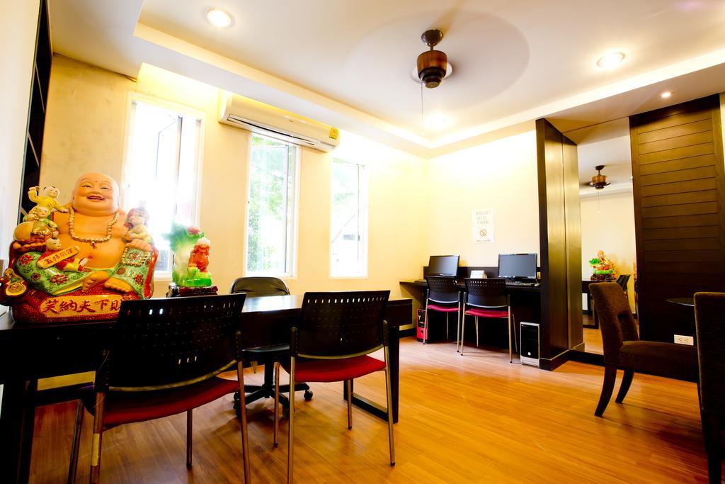 Sinsuvarn Airport Hotel
