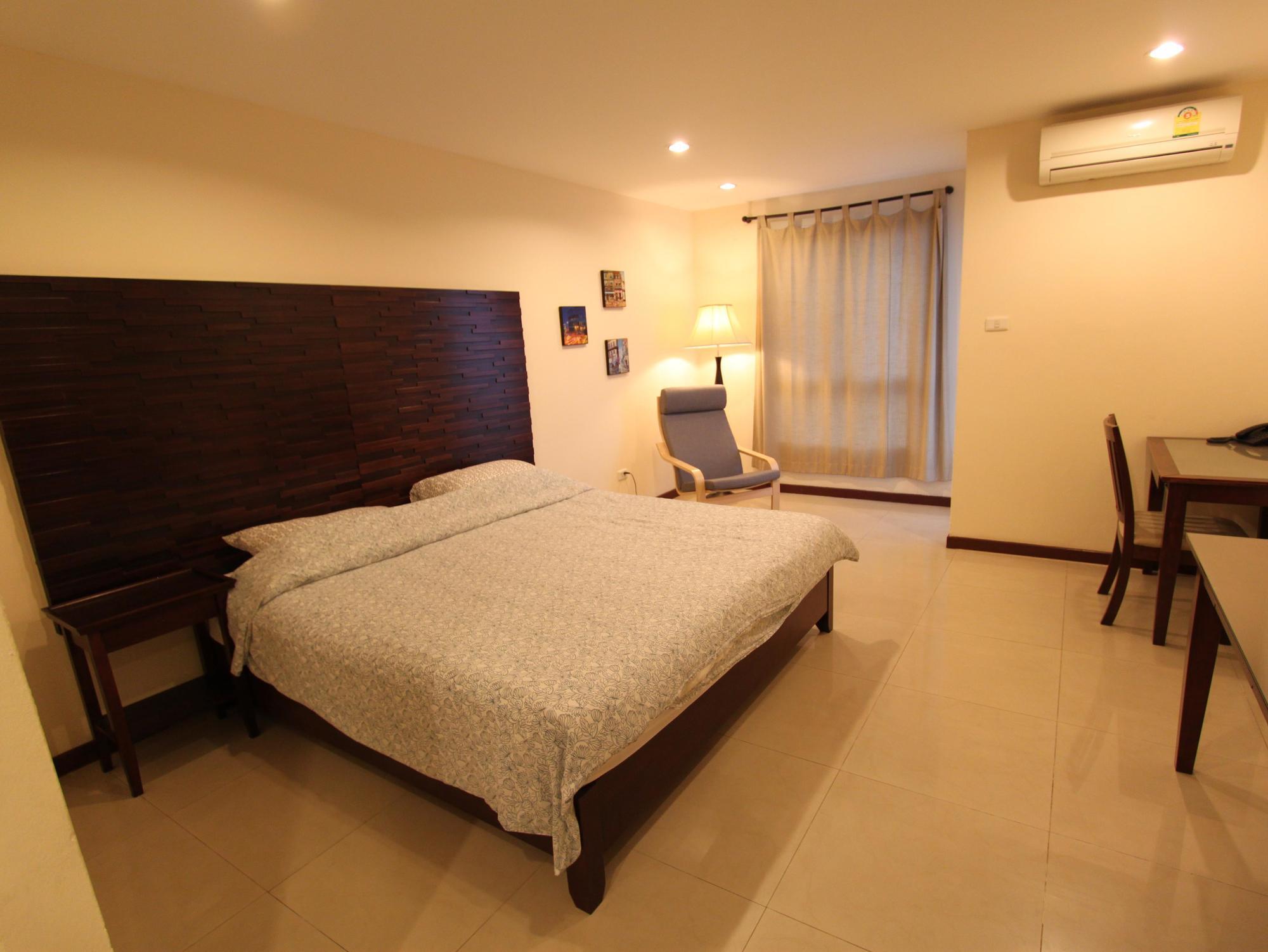 Aparthotel The Royalbee