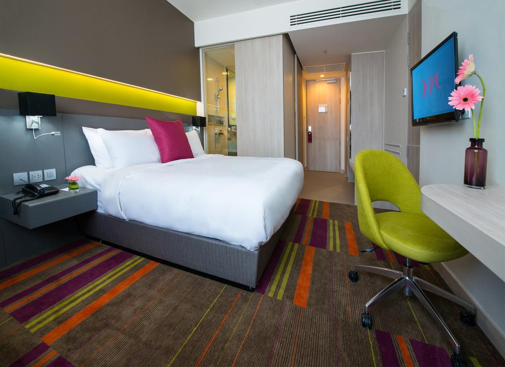 Hotel Mercure Siam 4*