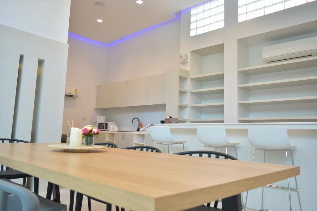 Hostel Rezt