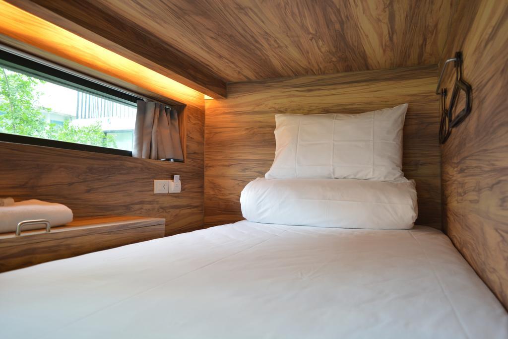 Hostel Rezt Bangkok