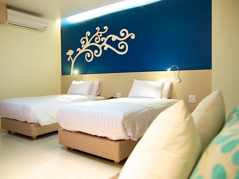 Hotel Jolly And Petchkasem Bangkok