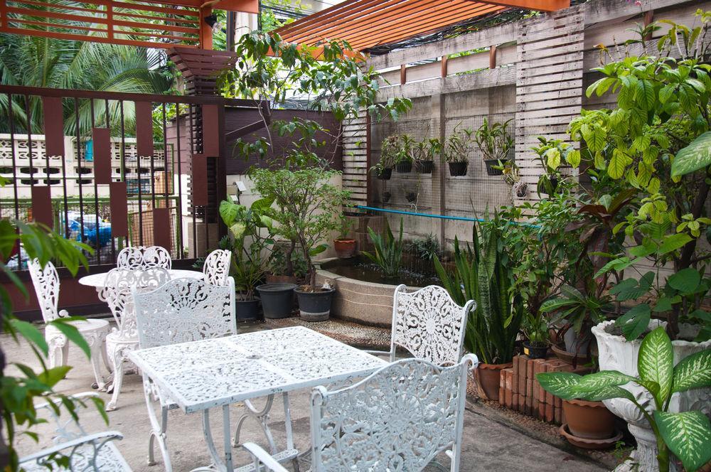 Motel Golden House @ Onnut Station Bangkok