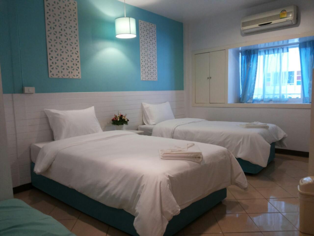 Hostel Preme *