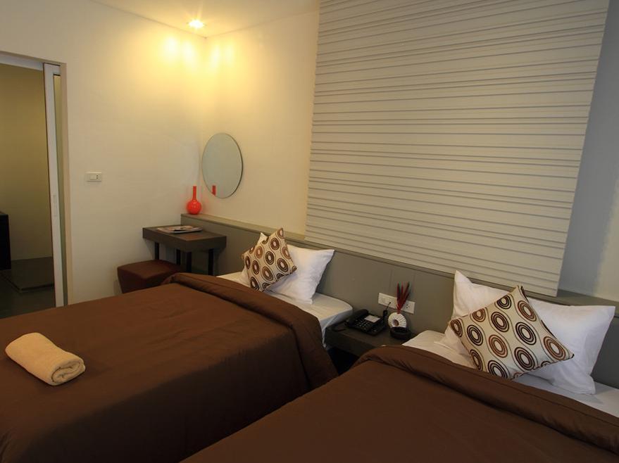 Hotel Leenova