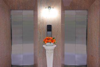 The Platinum Hotel 5*