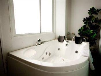 The Platinum Hotel 5*