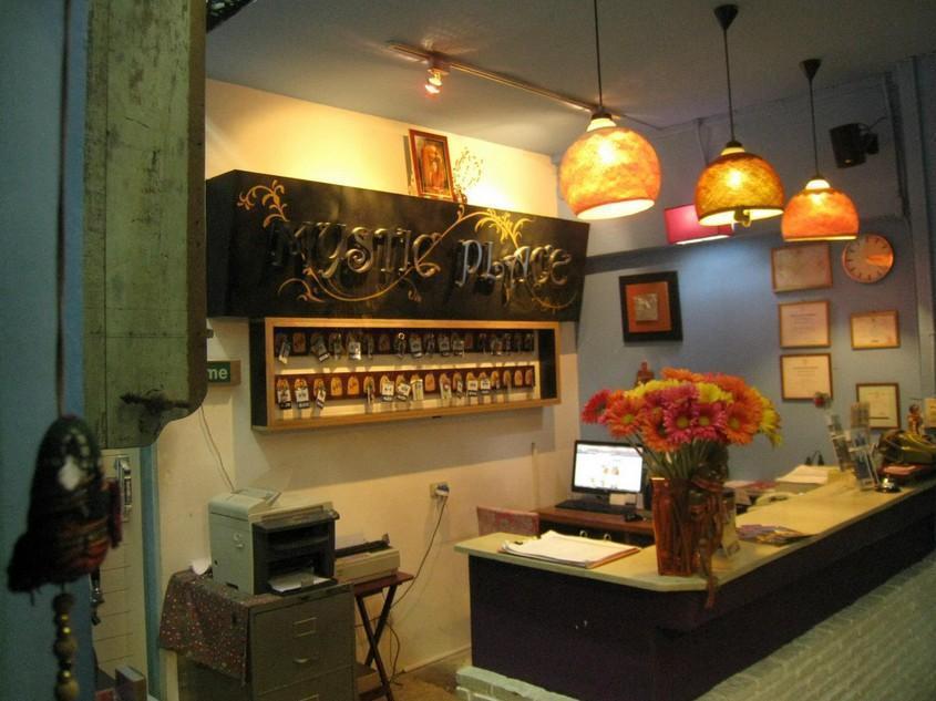 Mystic Place Hostel *