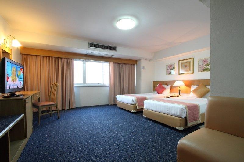 Samran Place Hotel 3*