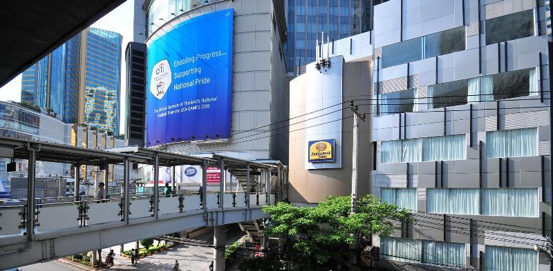 Sukhumvit Hotel 3*
