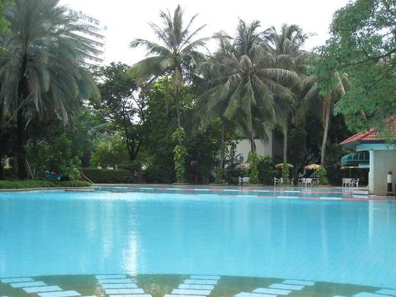 Hotel Floraville Serviced Bangkok