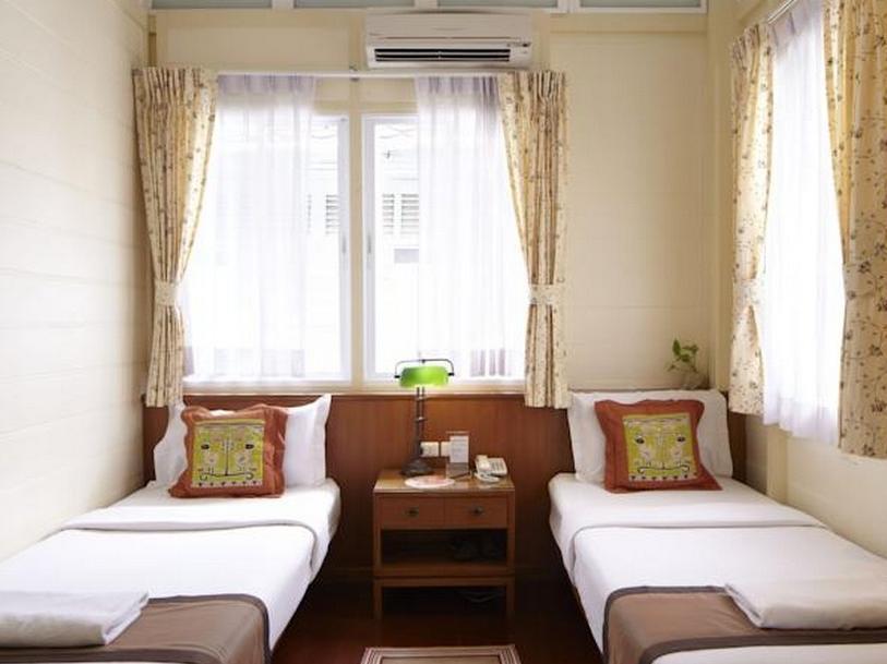 Baan Dinso Hostel