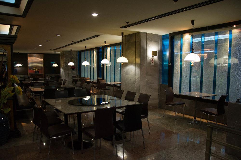 Maxx Hotel