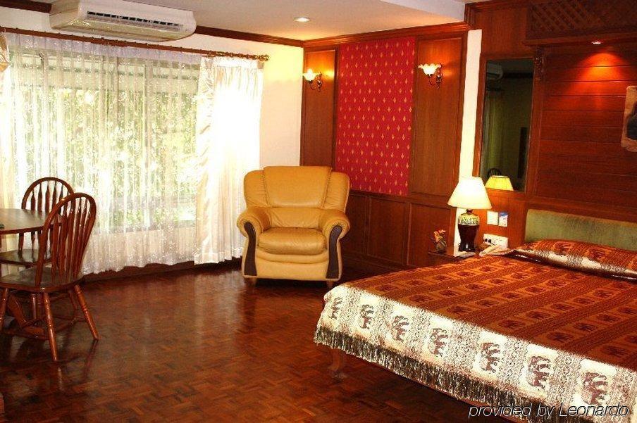 Royal Ivory Sukhumvit Nana 3*