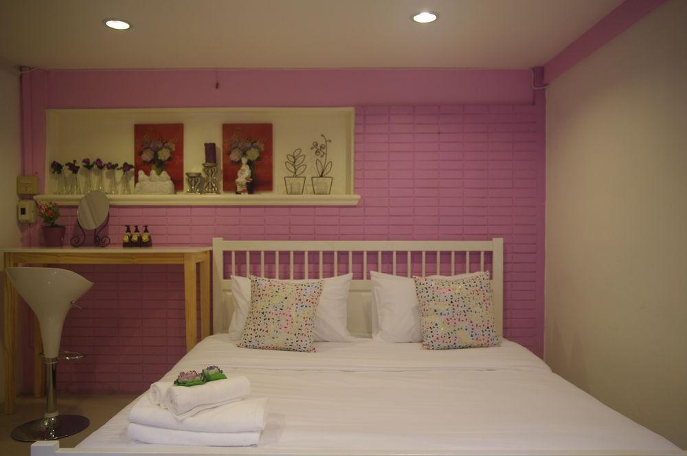 Kansiree Boutique House Bed & Breakfast Bangkok