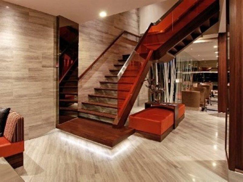 On8 Sukhumvit Nana Hotel 3*