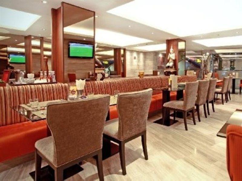 On8 Sukhumvit Nana Hotel 3*