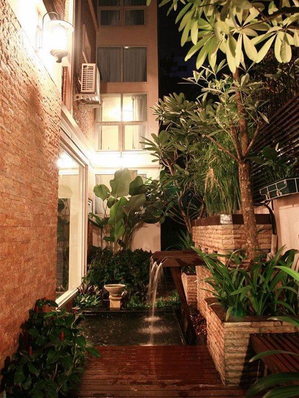 Mirth Sathorn Hotel