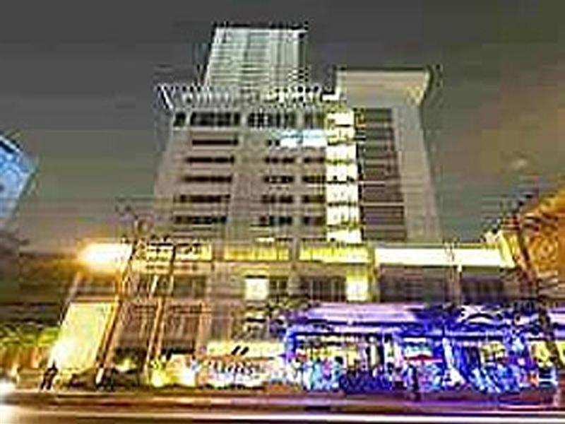 Furamaxclusive Asoke,