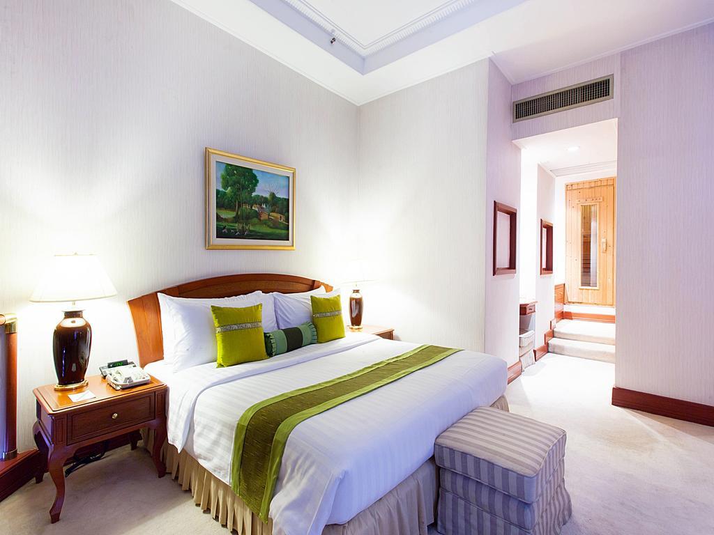 Hotel Executive Club At Windsor Bangkok