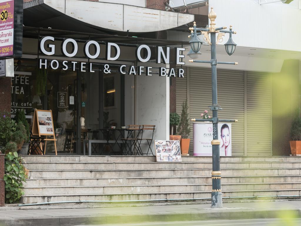 Hostel Good One Poshtel & Cafe Bar