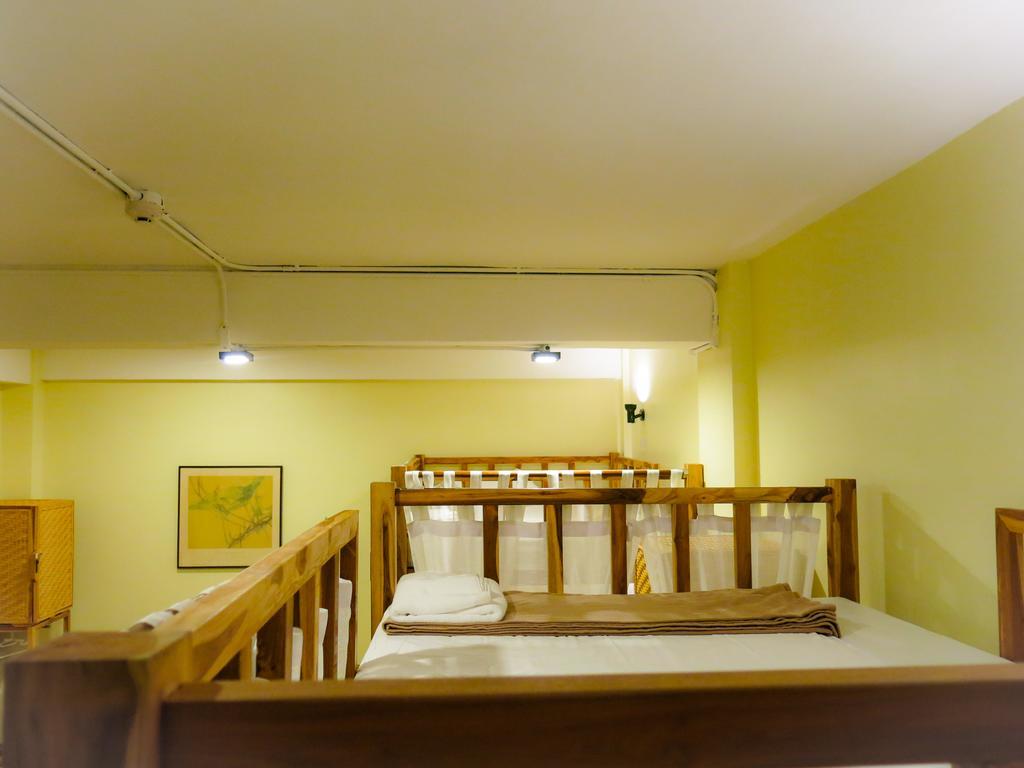 Metro Pratunam Boutique