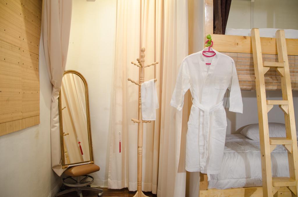 Bed And Butler Hostel Bangkok