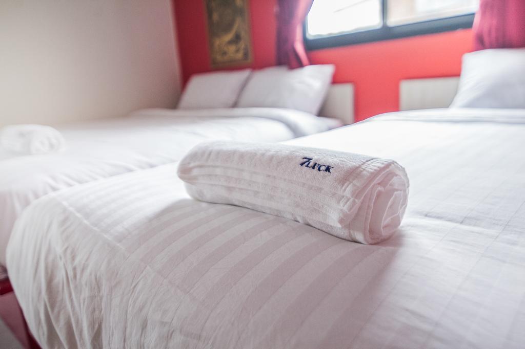 The Seven Luck Hotel 2*