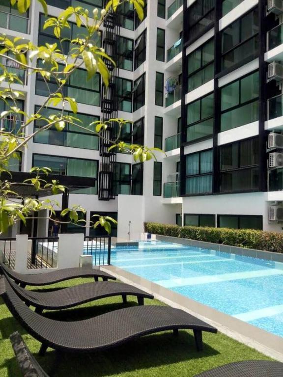 Apartment Chateau In Town By Shayathon Bangkok