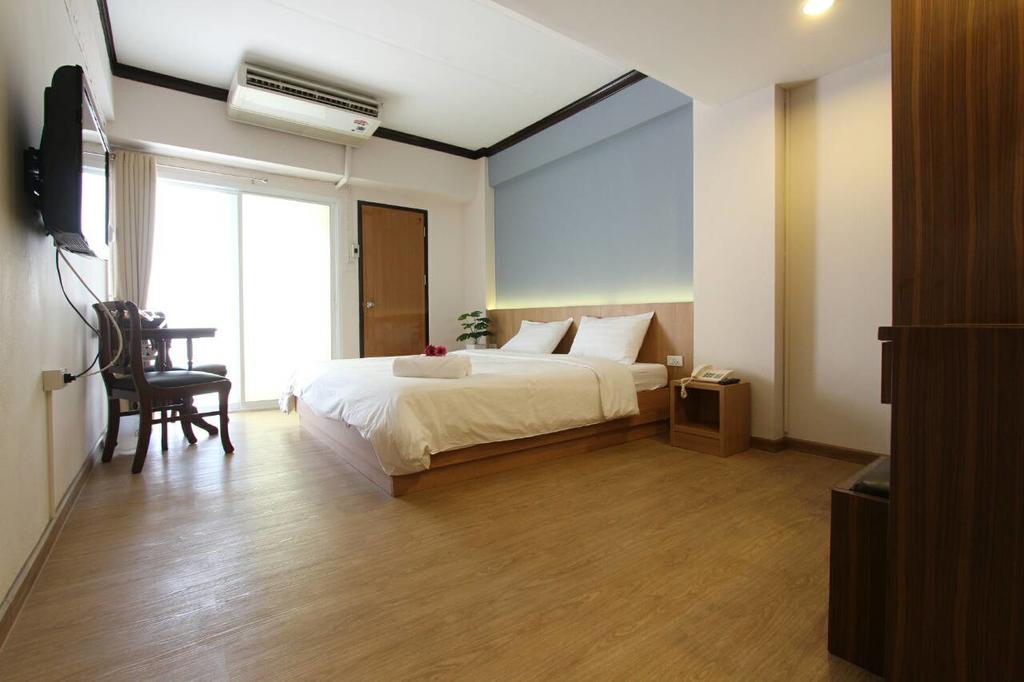 Beerapan Hostel Bangkok