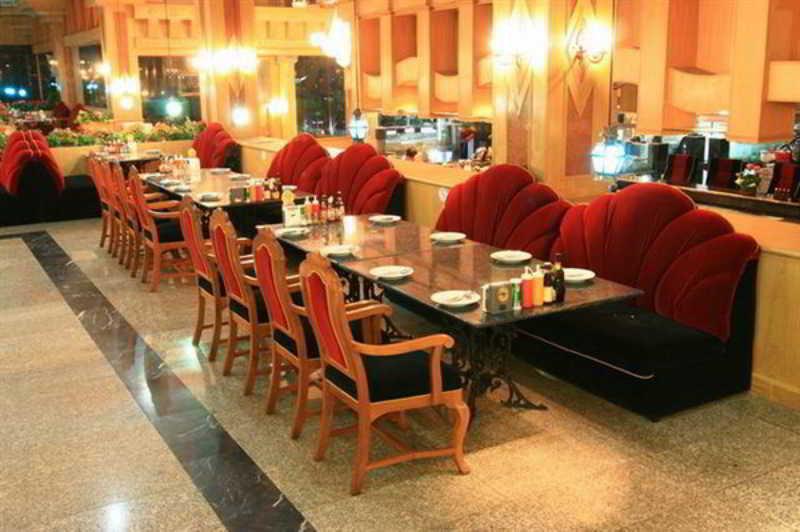 Hotel 13 Coins Airport Ngam Wong Wan - Domestic 3*