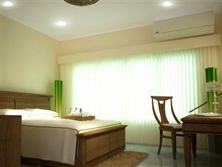 Sri Krungthep Hotel 2*