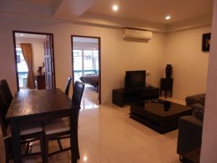 39 Living Apartment *