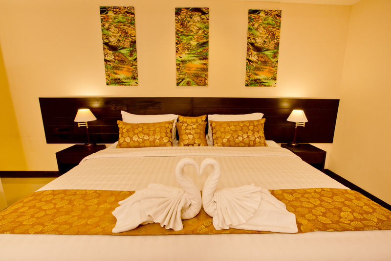 Sinsuvarn Airport Hotel