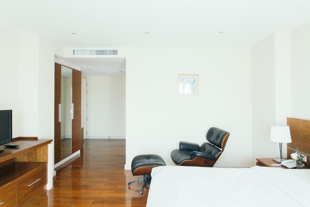 Thomson 3*