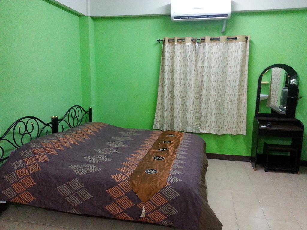 Guest house Roong-arun