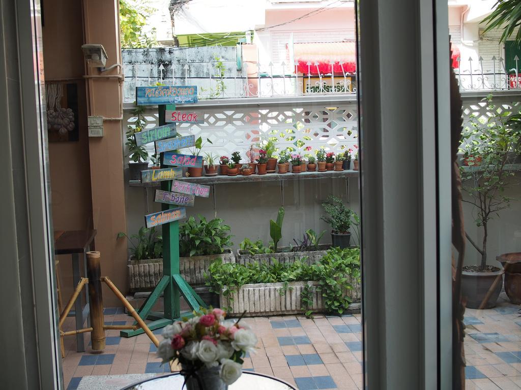 Rumah tetamu Sriyanar Place