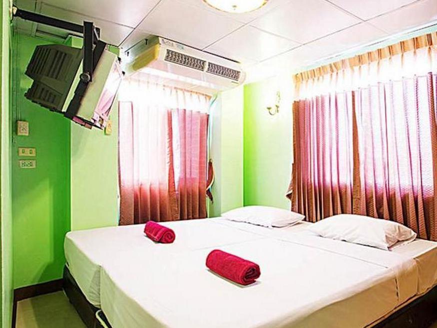 Hotel Four Sons 2*