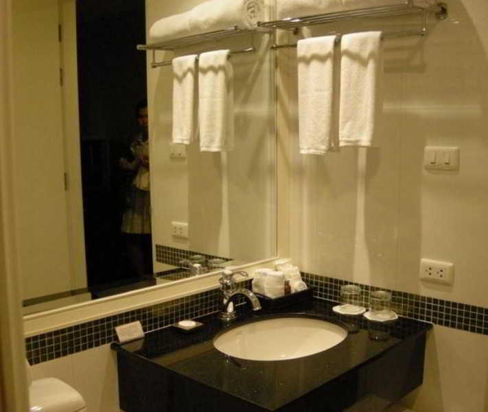 Aurum The River Place 4*