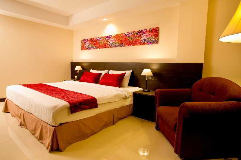 Sinsuvarn Airport Hotel