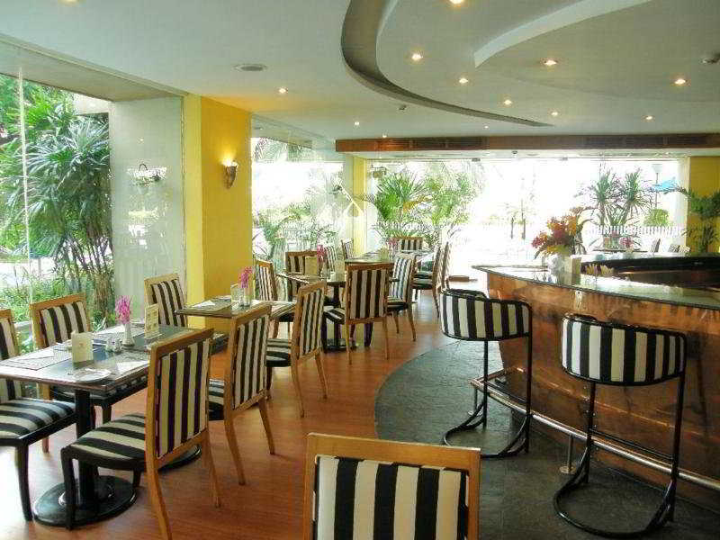 Rembrandt Sukhumvit - Sha Extra Hotel 4*